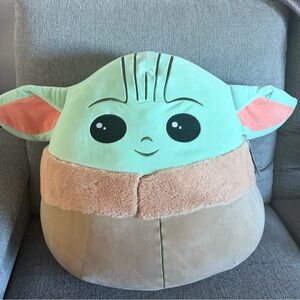 KellyToys “The Child” Baby Yoda Squishmallow